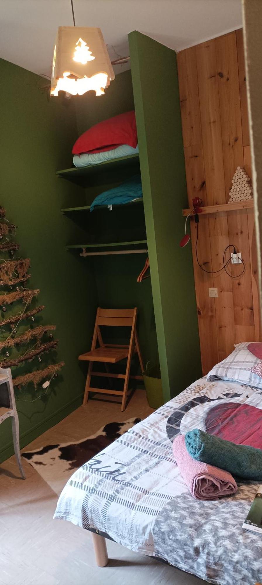 Artigues  Le Sapin Rouge - Restaurant - Bar - Chambres D'Hotes מראה חיצוני תמונה